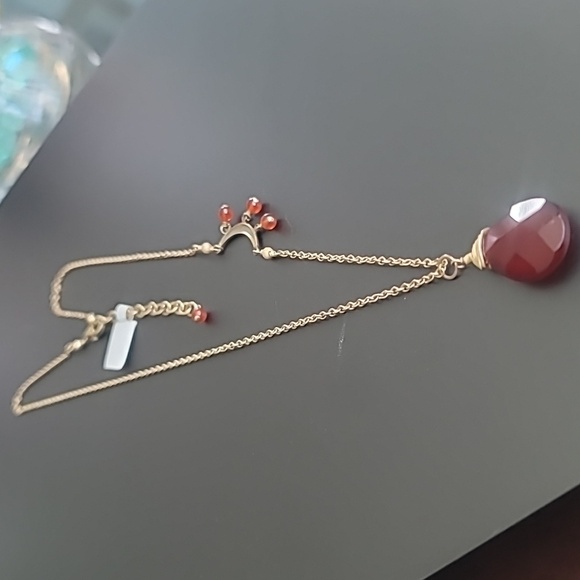 Carnelian Teardrop Pendant Necklace 14kt Gold Filled Half Moon with Dangles - Picture 4 of 8